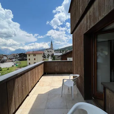 Hotel D'la Varda 3*