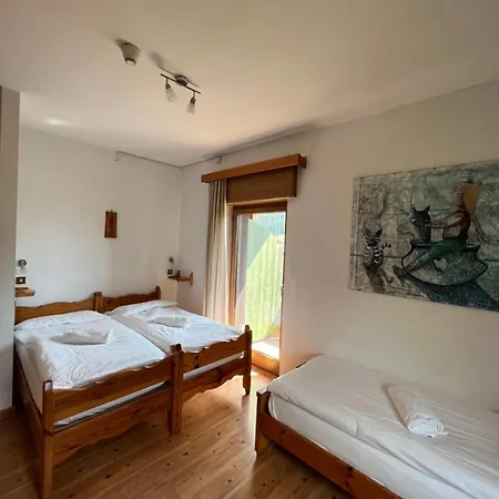 D'la Varda Hotel