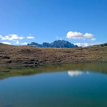 D'la Varda فندق 3*