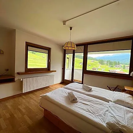 Hotel D'la Varda 3*