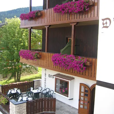 Hotel D'la Varda Di Topran D'agata Paolo &c Sas Padola