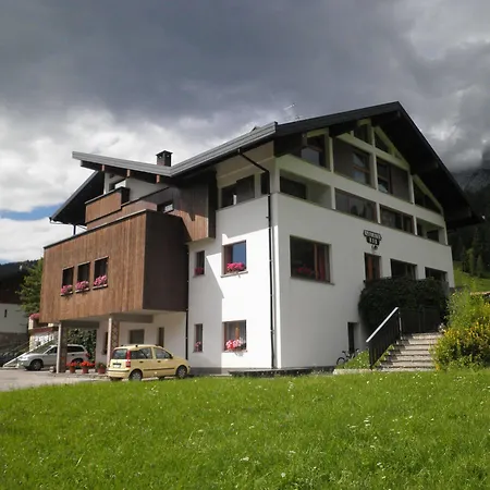 D'la Varda Hotel