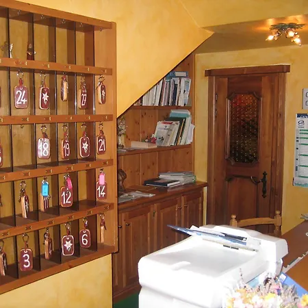 D'la Varda Hotel 3*