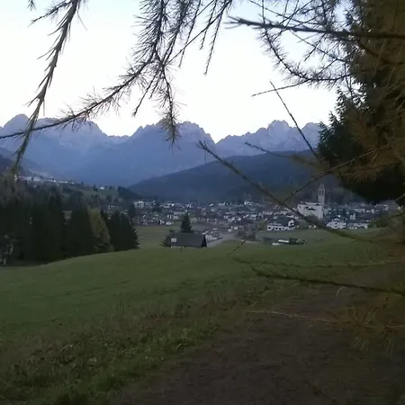 D'la Varda فندق 3*